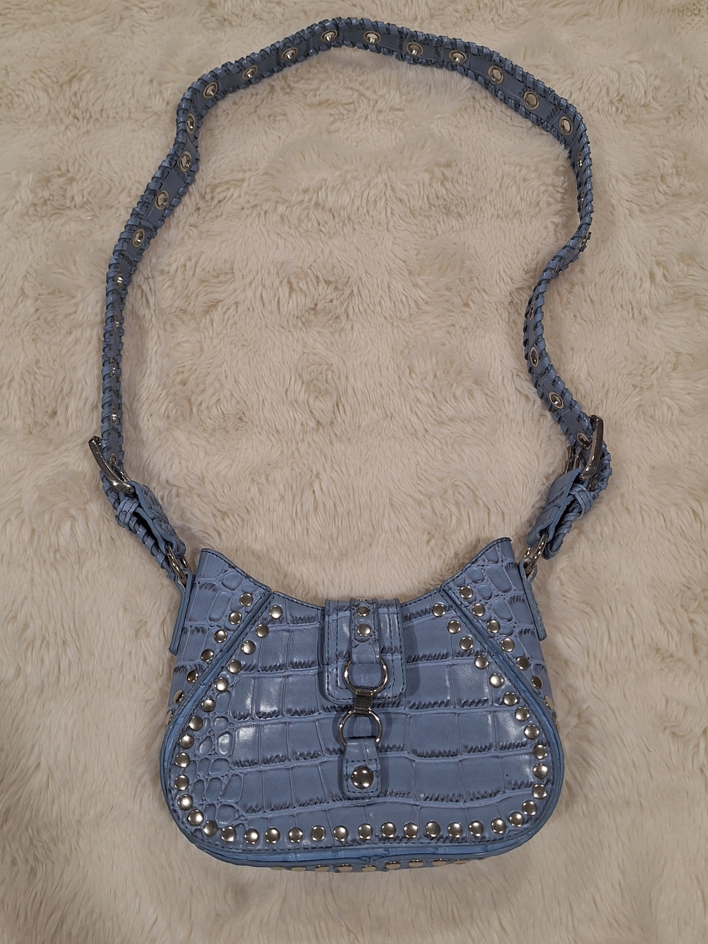 🩵 Urban outfitters devon studded shoulder bag